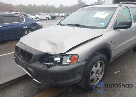 2002 Volvo V70 Xc из США, поврежденный, VIN YV1SZ58D821058156